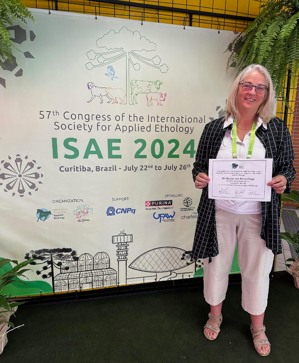 Dr Marina von Keyserlingk is recognized with the Creativity Award of the International Society of Applied Ethology at the ISAE 2024 Congress in Curitiba, Brazil!