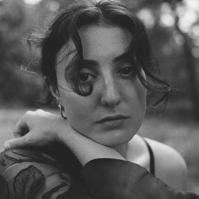 Rachel Rose shines in “Play Pretend” a soulful ode to human fragility - kindlinemagazine.com/rachel-rose-sh…