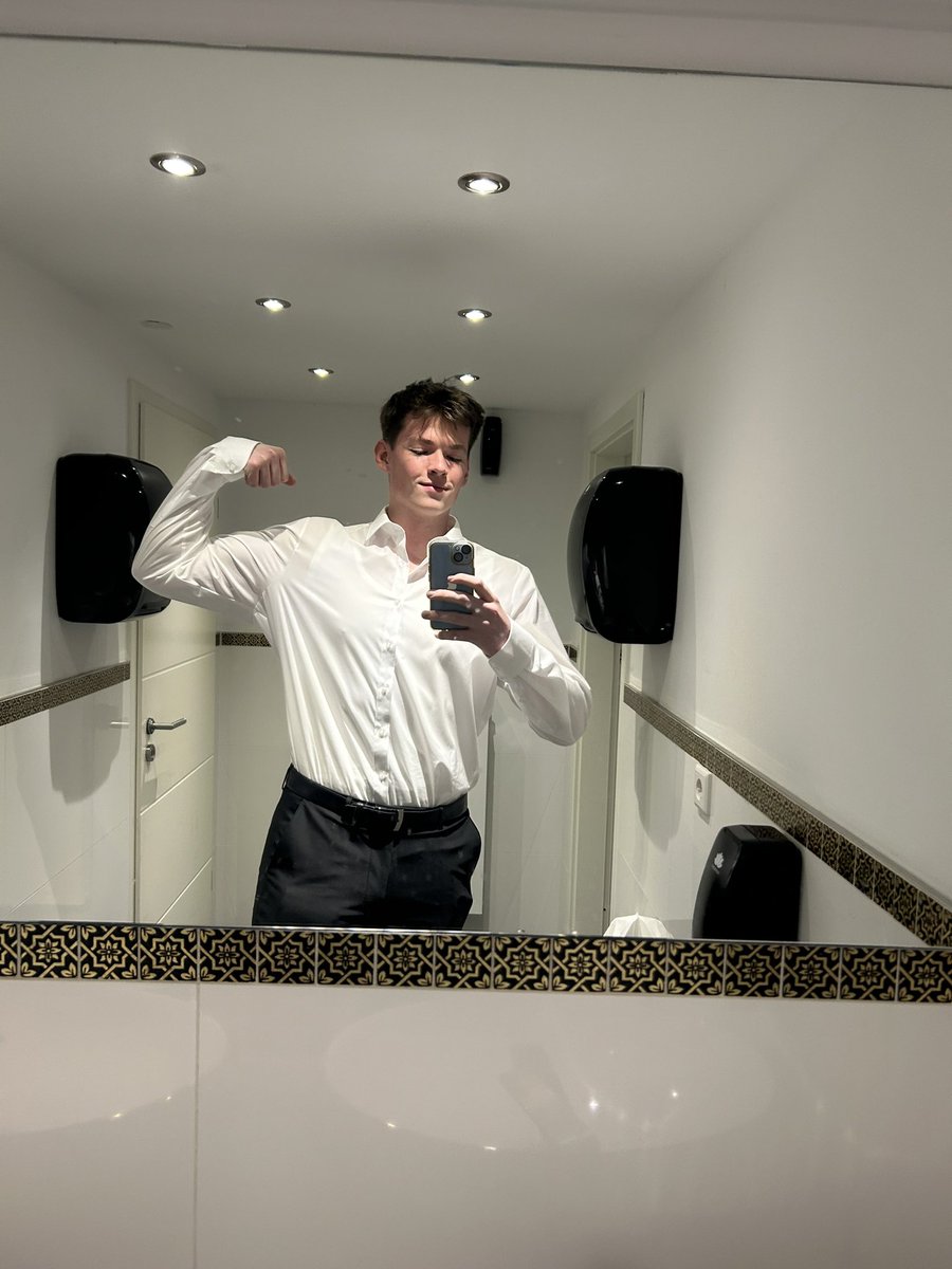 Auch mal im Anzug unterwegs