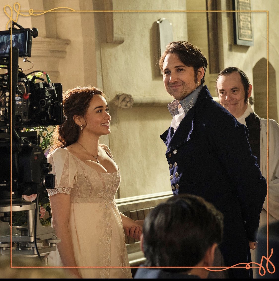 Oh the camera had to be rolling right here <a href="/masterpiecepbs/">MASTERPIECE | PBS</a> 
<a href="/RedPlanetTV/">Red Planet Pictures</a>  

This #ExtraSanditonScene would be amazing to see as would every single extended cut and deleted scene plus all the BTS moments you have 

#WednesdayWish
#Sanditon
