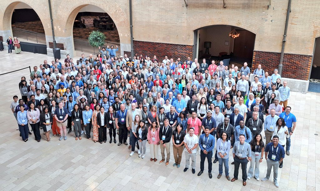 Over 400 people are at the 2024 <a href="/NAPlantBreeders/">NAPB</a> meeting in St. Louis! Biggest NAPB meeting ever. #napb2024