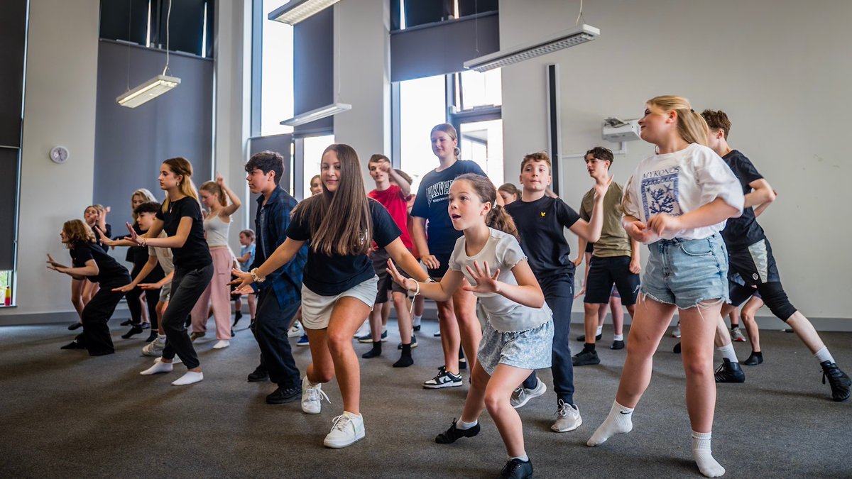 Our summer school production of Into the Woods Jr is well underway! 🌳📚

There’s not long to go until their performances so grab your ticket now! 

🗓️1 - 3 August
📍Great Hall at the Leys
🎟️ ticketsource.co.uk/whats-on/cambr…