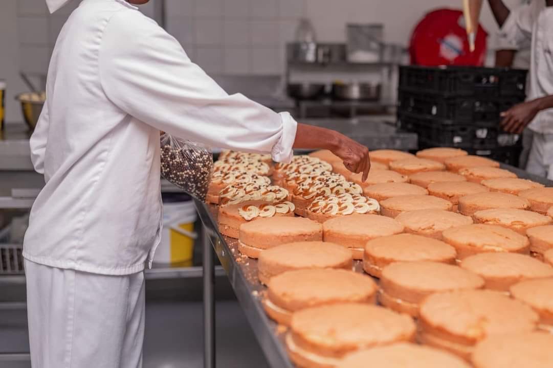 Congratulations to Fannie Gwizi, a member of the Seed Transformation Network, and the team at Arona Foods on their groundbreaking export manufacturing deal with Goosebumps, a leading South African chain store! 

We're thrilled to celebrate with the!

 #StanfordSeed #AronaFoods