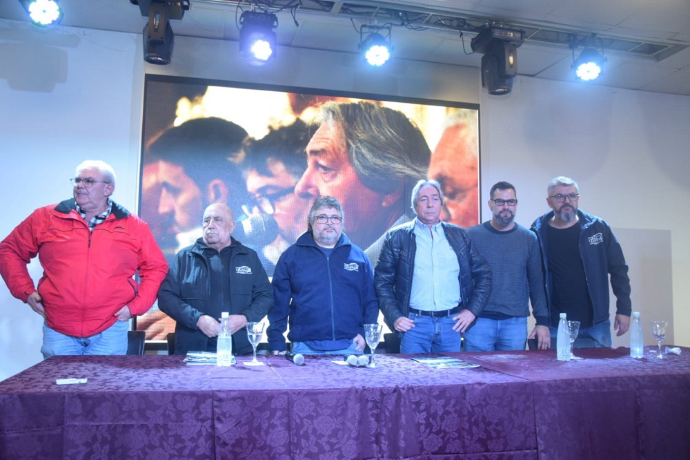 Por falta de acuerdo salarial, los aceiteros iniciaron una huelga que paraliza en todas las plantas del país: "Busca la destrucción de los salarios"