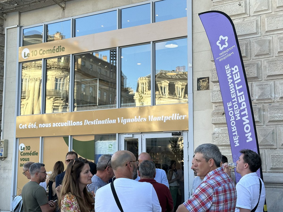CHAMPAY Stéphane (@stephanechampay) on Twitter photo Venez découvrir les vins du territoire de <a href="/Montpellier3m/">Montpellier Métropole</a> au point de vente / dégustation éphémère du 10 place de la Comédie jusqu’au 30 septembre 2024, notamment le Domaine Massillan de <a href="/villelecres/">Le Crès officiel</a>. Notre futur PLUi Climat sera protecteur de nos paysages viticoles. <a href="/MDelafosse/">Michaël Delafosse</a> Venez découvrir les vins du territoire de <a href="/Montpellier3m/">Montpellier Métropole</a> au point de vente / dégustation éphémère du 10 place de la Comédie jusqu’au 30 septembre 2024, notamment le Domaine Massillan de <a href="/villelecres/">Le Crès officiel</a>. Notre futur PLUi Climat sera protecteur de nos paysages viticoles. <a href="/MDelafosse/">Michaël Delafosse</a>