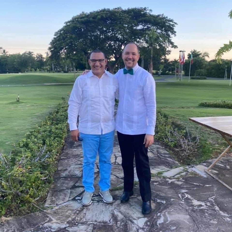 JuancitoPerezRD's tweet photo. Luego de una profunda reflexión, y de ver las Estrellas ⭐️ de mi PLD que aspiran a la secretaría general, he decidido apoyar a mi hermano y amigo @JohnnyPujols.

Con Johnny me une una sólida amistad de casi 20 años, desde nuestros días de estudiantes universitarios.

VIVA EL PLD! https://t.co/po3CqF0YoY