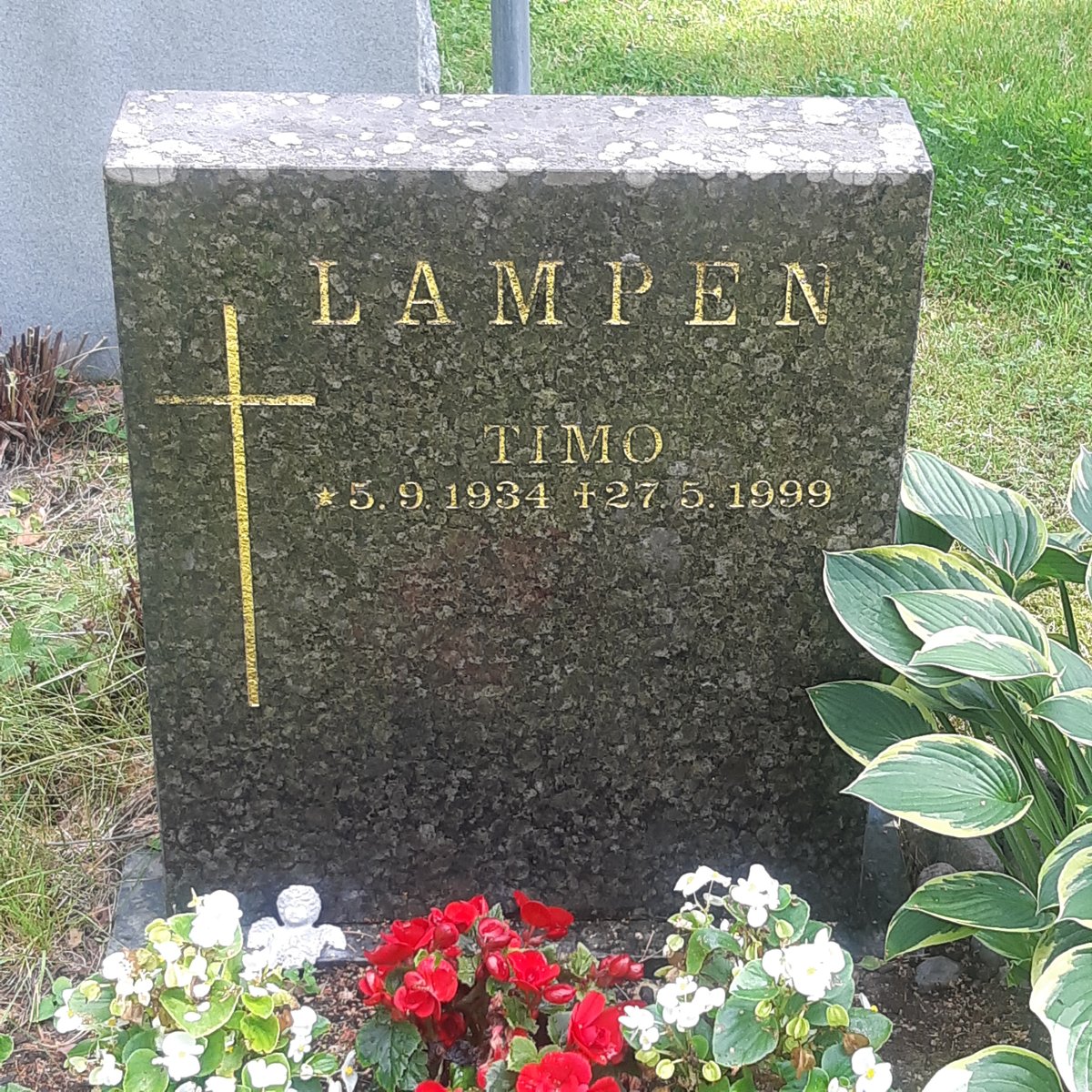 Koripalloilija Timo Lampen oli omana aikanaan ylivertainen korintekijä. #kiveenhakatut torstaina 25.7.2024 klo 13 ja uusintana klo 21.05.<a href="/yleurheilu/">Yle Urheilu</a> <a href="/YleAreena/">Yle Areena</a> <a href="/yleradio1/">Yle Radio 1</a>  <a href="/basketfinland/">Basketball Finland</a>