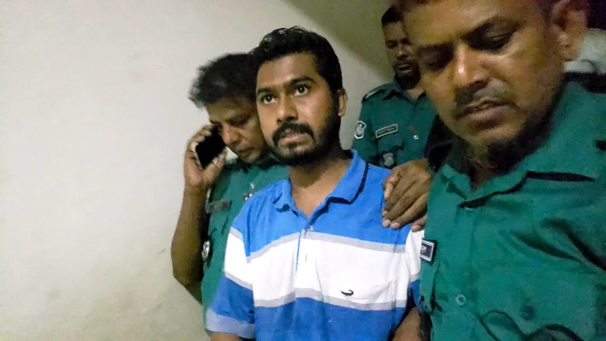 muktadirnewage's tweet photo. Nurul Haque Nur was picked, allegedly tortured and taken to custody.  He was seen in court premises escorted by police. 

Get well soon Nur https://t.co/zI8GpfB5aj