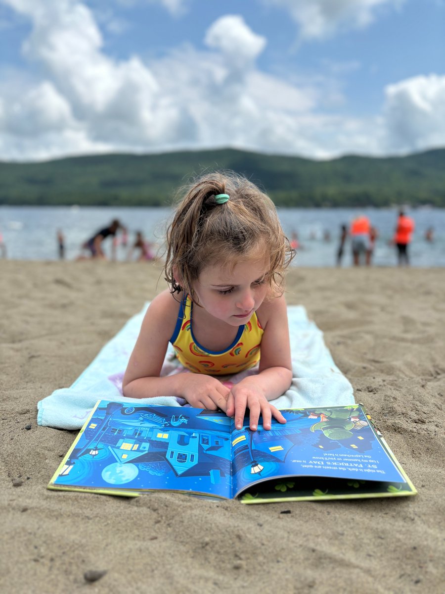 Lake George Elementary Library tweet media