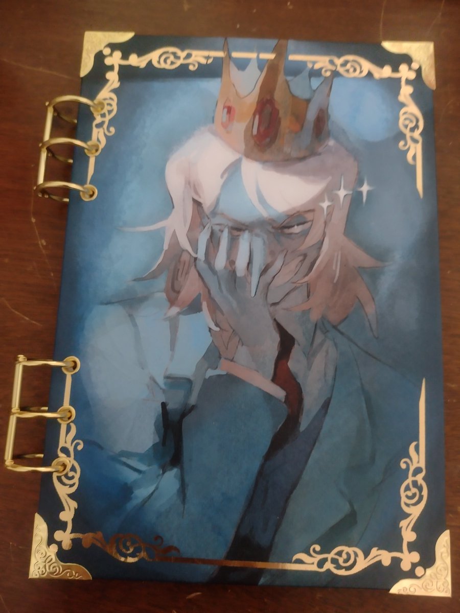 WinterLWolf's tweet photo. @heliyoru I'm sorry i Didn't asked for permission before but i used your art to make myself a notebook, for personal use of course. 
This portrait of Winter King is My favorite piece or art ever. Thank You for your hard work and sharing it with us. https://t.co/AERWZMhrut