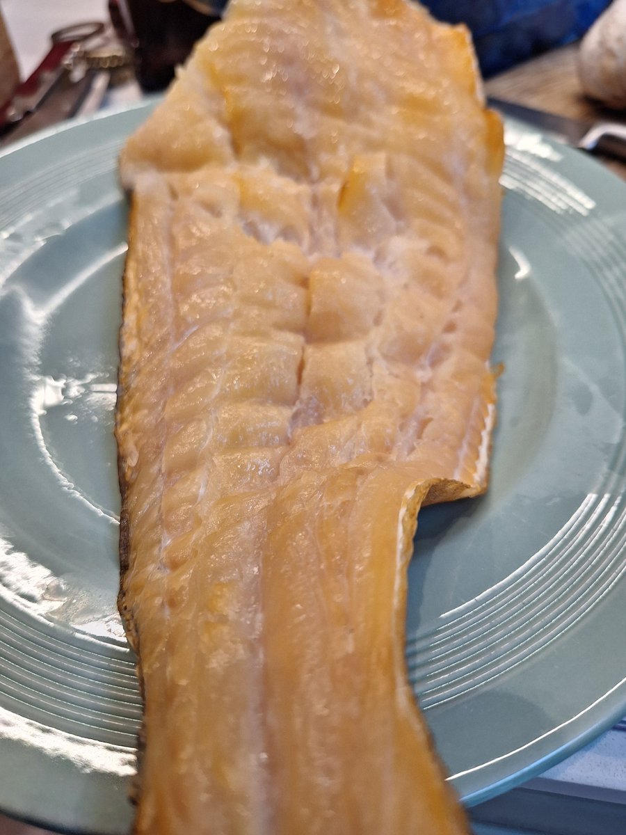 Discovered at the back of the freezer (think it's the culinary version of Narnia...) Grimsby Smoked Haddock (TM) - it's been a bit neglected in the ice, but if there's a finer flavoured fish I'd love to try it. #paellatonight #foodtown #grimsby
