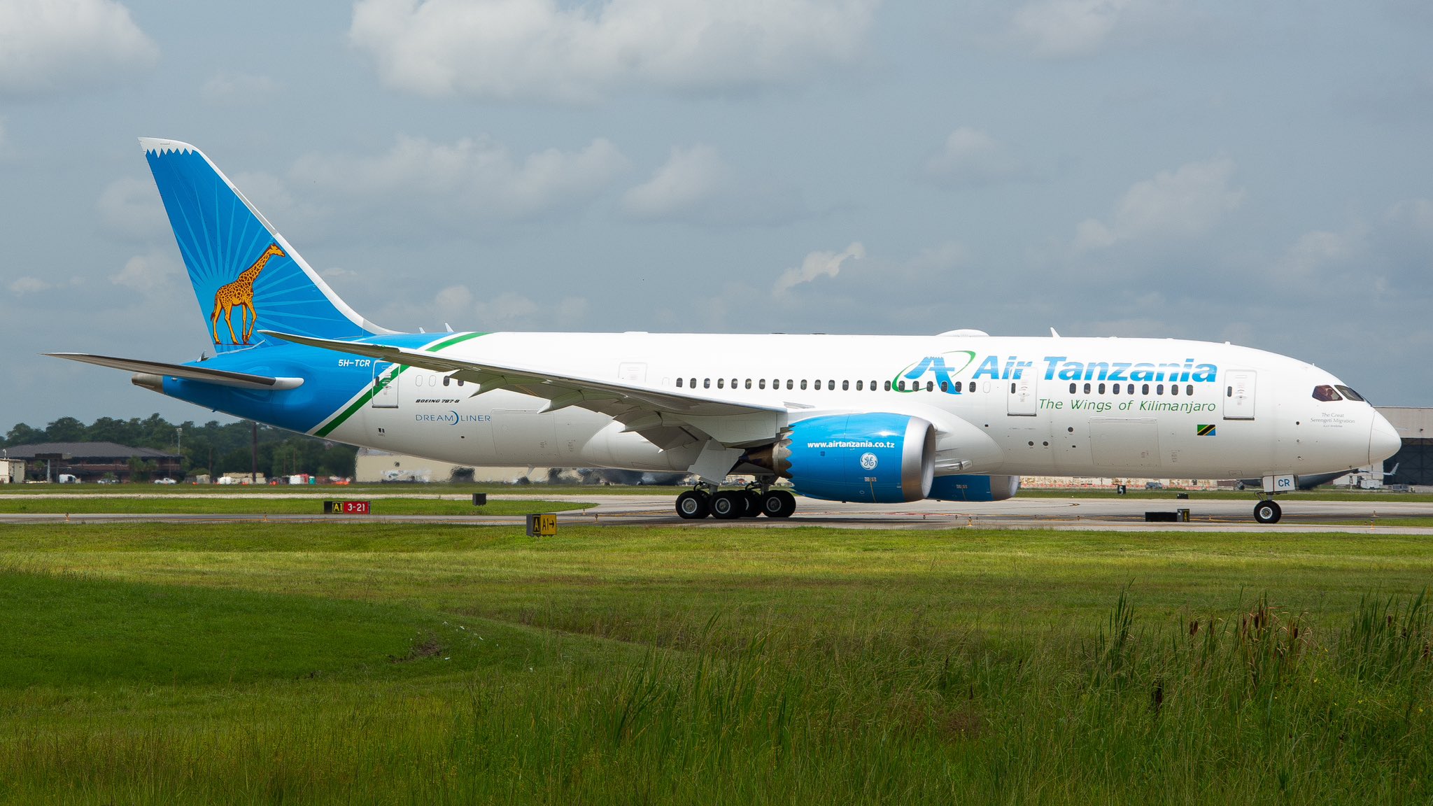 Photo by BoeingSCSpotter