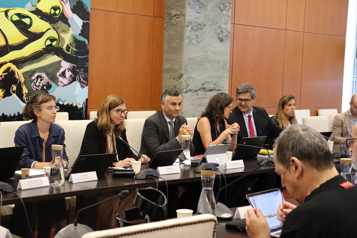 Educacao_PT's tweet photo. O Ministério da @Educacao_PT,concluiu a segunda ronda de reuniões com as três organizações sindicais representantes dos #investigadores e docentes do Ensino Superior (#SNESup, #FNE, #Fenprof) sobre a proposta de revisão do Estatuto da Carreira de Investigação Científica (ECIC).⤵️ https://t.co/GqfzIUmngN