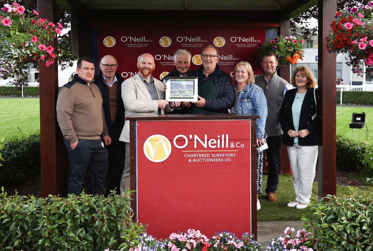 SELECTIVE POWER wins impressively in the O’Neill &amp; Co Apprentice Handicap Div 1 for trainer Thomas Coyle and jockey Sean Bird 🥇