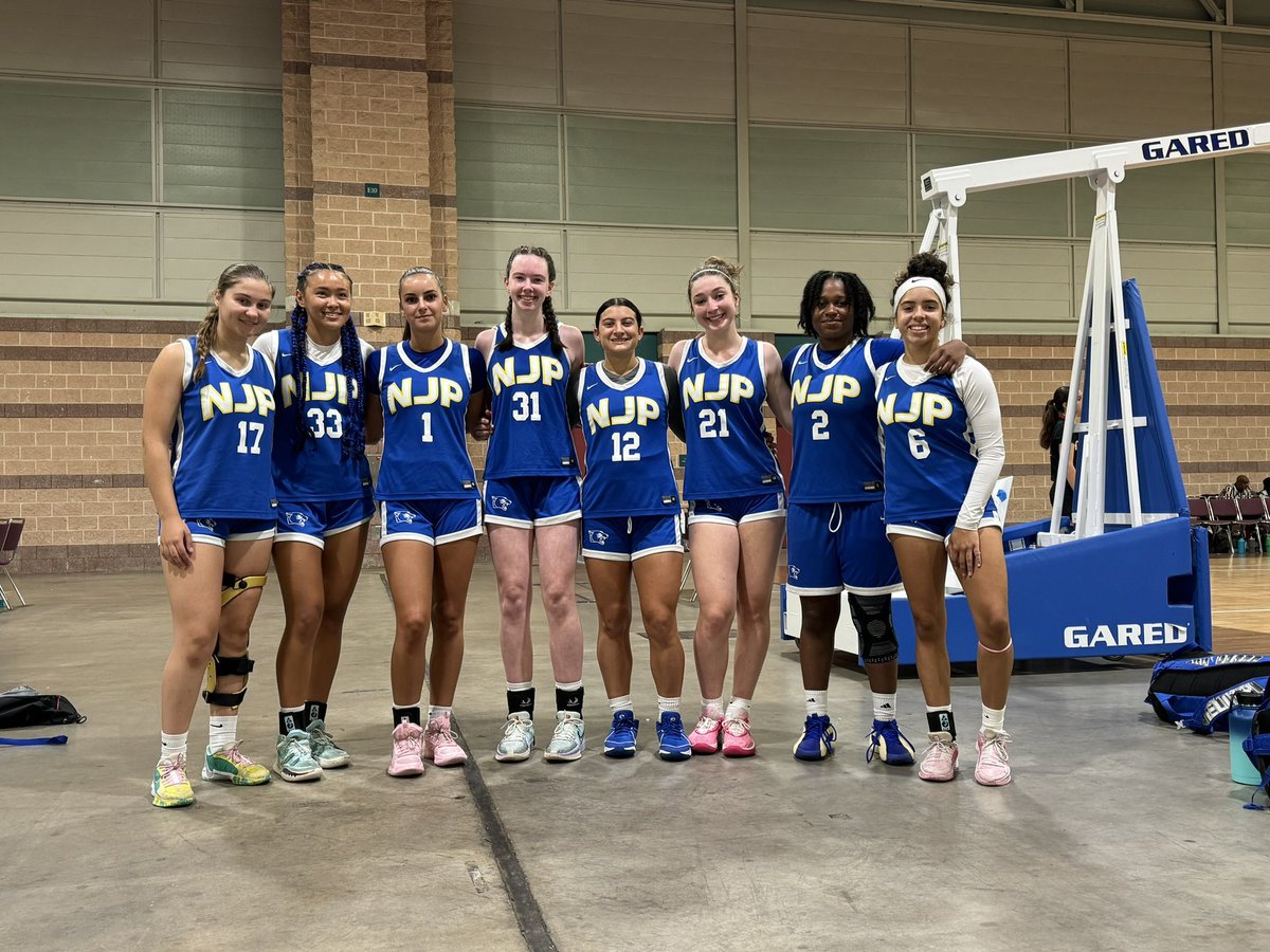 Thankful for our 2025s. A great group of girls with incredibly bright futures on and off the court!

Time to prepare for Senior Year!

#earnit #njpdifferent

💙💛
