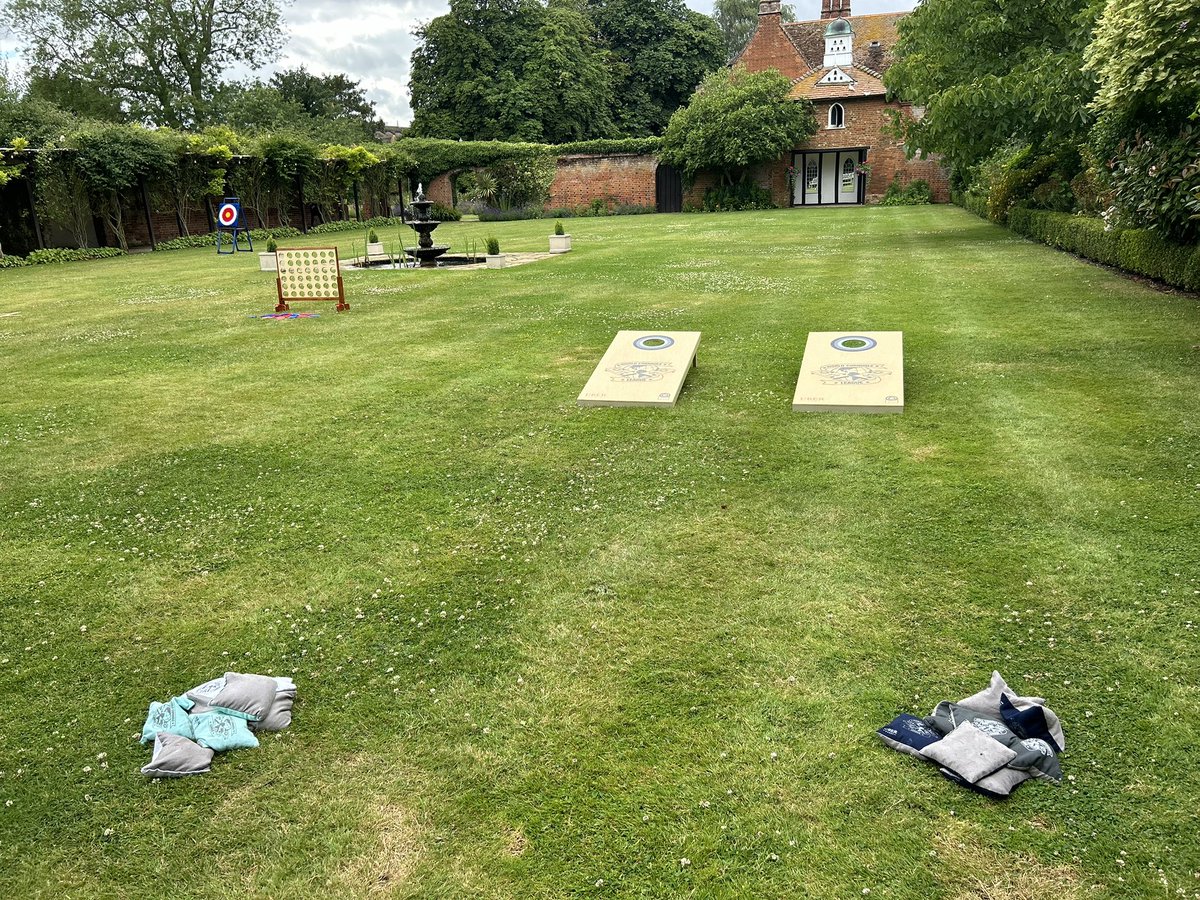 BoxOfFrogs tweet media