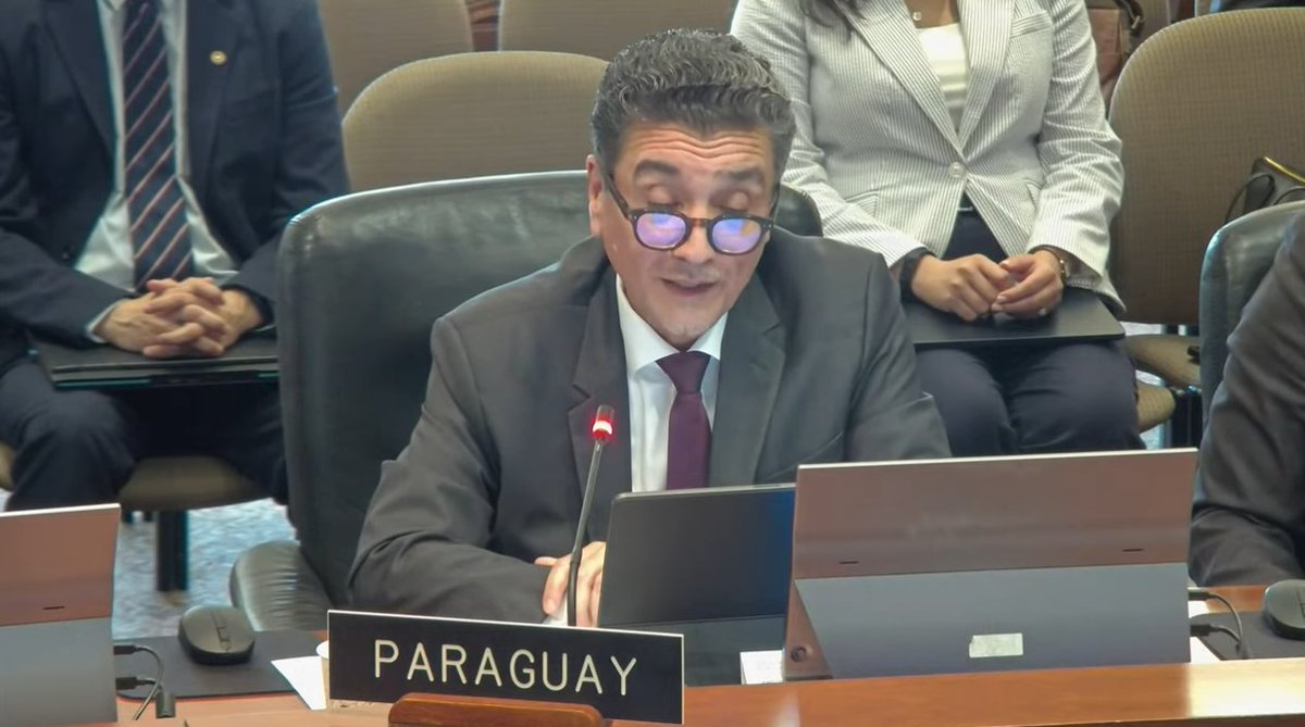 Hoy durante <a href="/CP_OEA/">Consejo Permanente - OEA / OAS - Permanent Council</a>, el 2do Secretario <a href="/ibarraescarlos/">Carlos A. Ibarra E.</a> 🇵🇦 dio la bienvenida a la Emb. Claudia Escobar Mejía 🇬🇹 y al Emb. Raúl Alberto Florentín🇵🇾. ¡Les deseamos mucho éxito en sus nuevas funciones y reafirmamos nuestro compromiso de trabajar juntos por los objetivos comunes!🤝