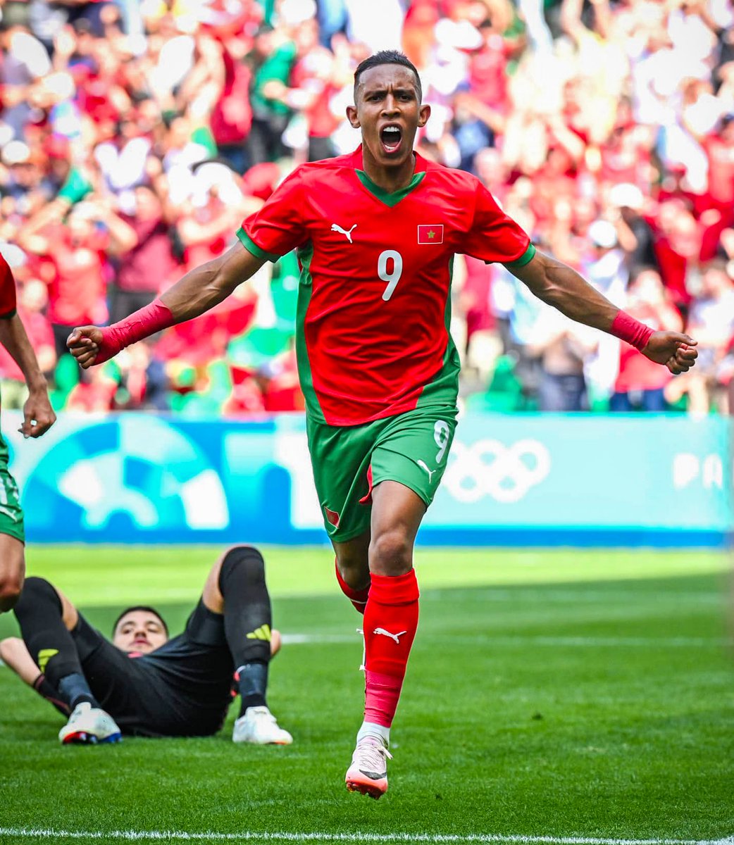 E P I C Game 😍
Quelle manière de débuter cette compétition 🔥
Je remercie tous les joueurs pour leur combativité ainsi que les supporters marocains venus nombreux nous encourager 🫂
Dima Maghrib ❤️🇲🇦