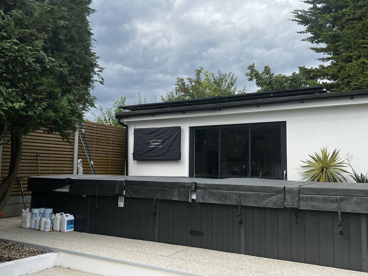 New Terrace outside tv installed for the jacuzzi side of the pool 😎