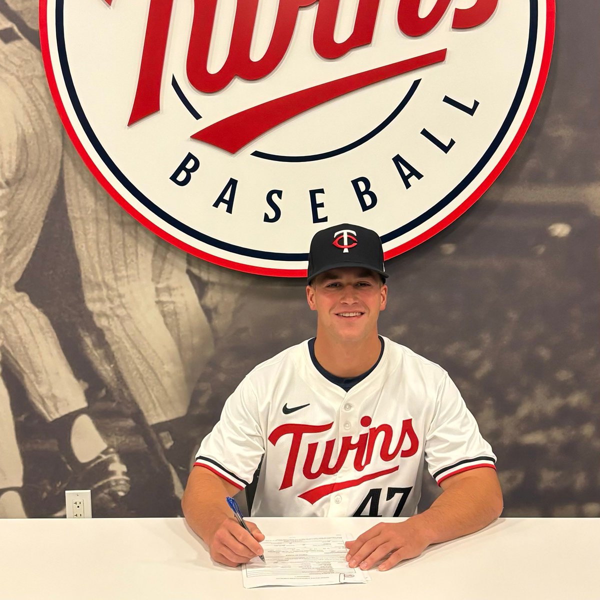 Big League #BOMBason.

#AmericasTeam🇺🇸