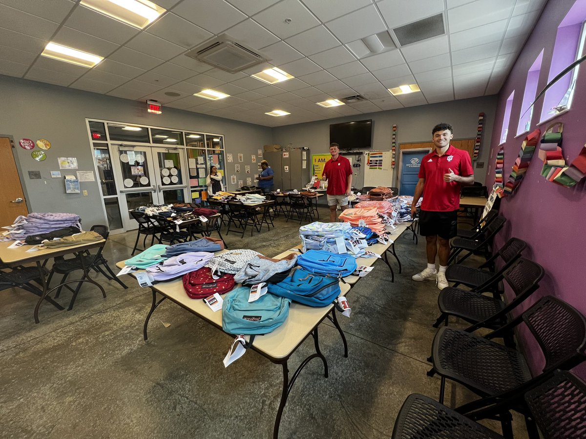 Thank you for the incredible support of the Backpack Blitz for the Boys &amp; Girls Club of Bloomington. We achieved our goal thanks to you &amp; <a href="/DICKS/">DICK'S Sporting Goods</a> &amp; <a href="/JanSport/">JanSport</a>! We delivered backpacks yesterday. Seeing the kids faces light up was the best! Thanks so much!
@WeareAFCA #goodworks