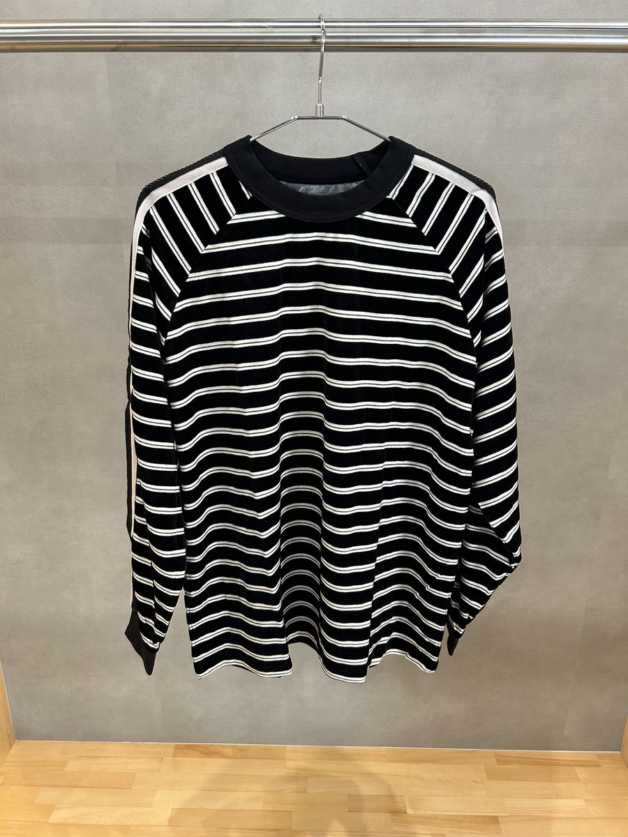delhezi1241's tweet photo. SasquatchfabrixのボーダーのロンTが入荷してます👕
単体でインパクトがあって使えます✨
黒と茶色の2色展開です
#Sasquatchfabrix
#フォロバ100 https://t.co/j8FrHHLSMn