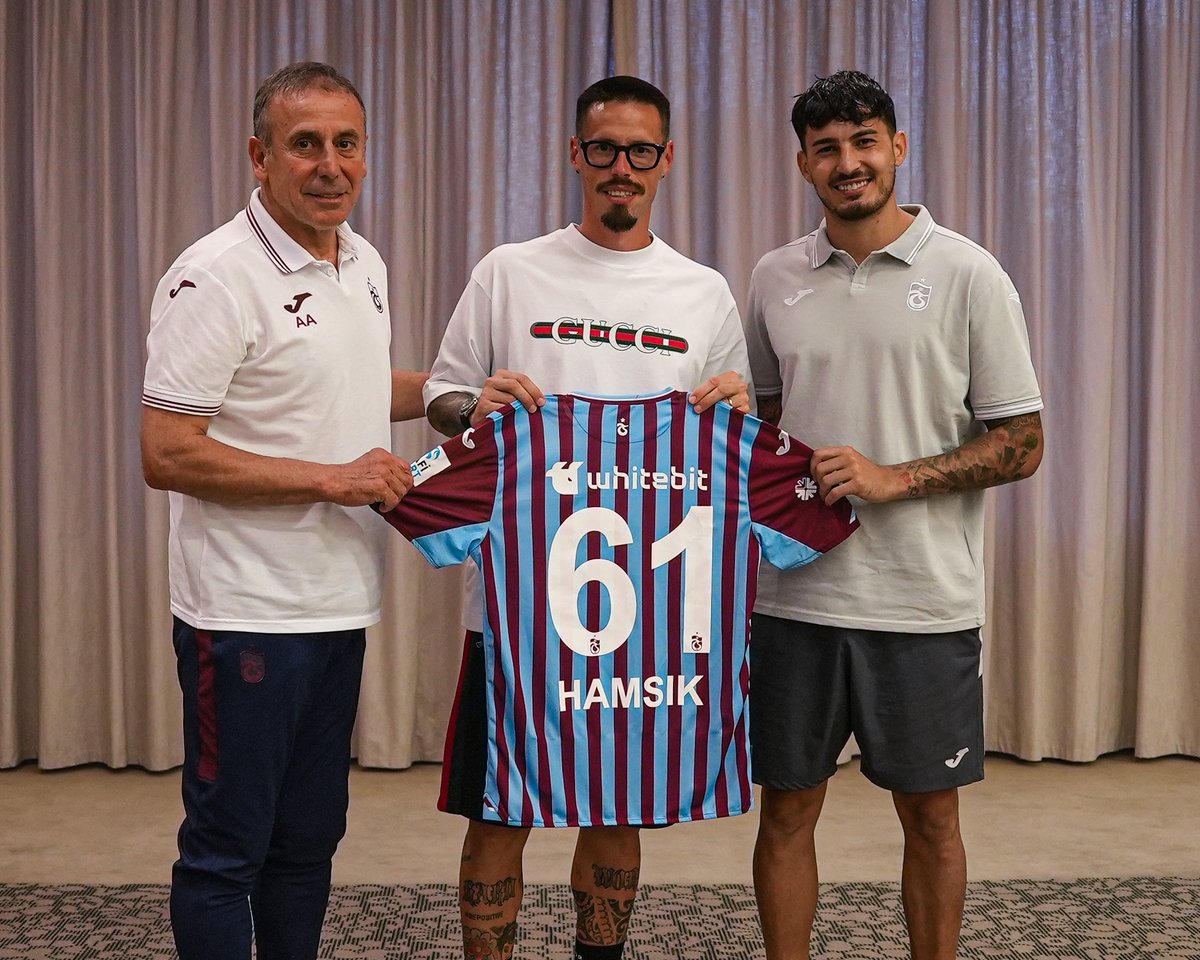 Eski futbolcumuz Marek Hamsik’ten Ruzemberok maçı öncesi takımımıza ziyaret

🔗 bit.ly/46fpmkl