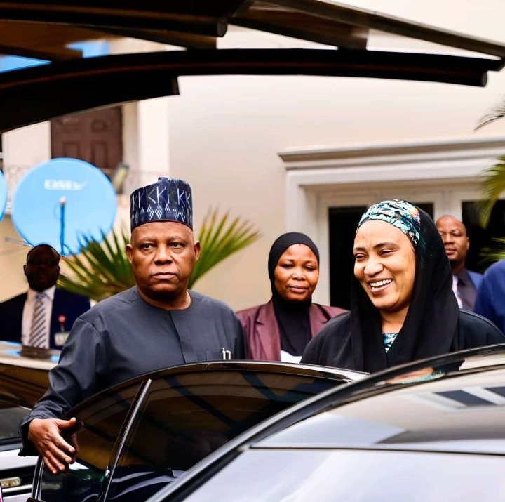 aumarharuna's tweet photo. I am recreating this picture soon, although not as a vice president but as a Governor in sha Allah.
#WeBelive!
#Trusttheprocess,#Believetheresult! #Tomorrowisbright! https://t.co/aJl7l6GAQ6