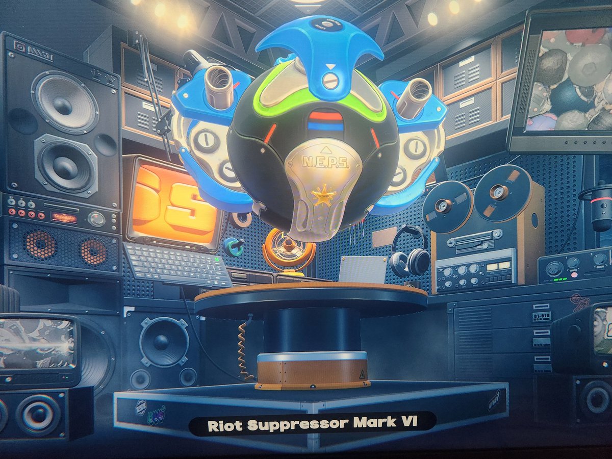 //And done. Still have 18000 polychromes to spare. I wish everyone else all the luck!!!!