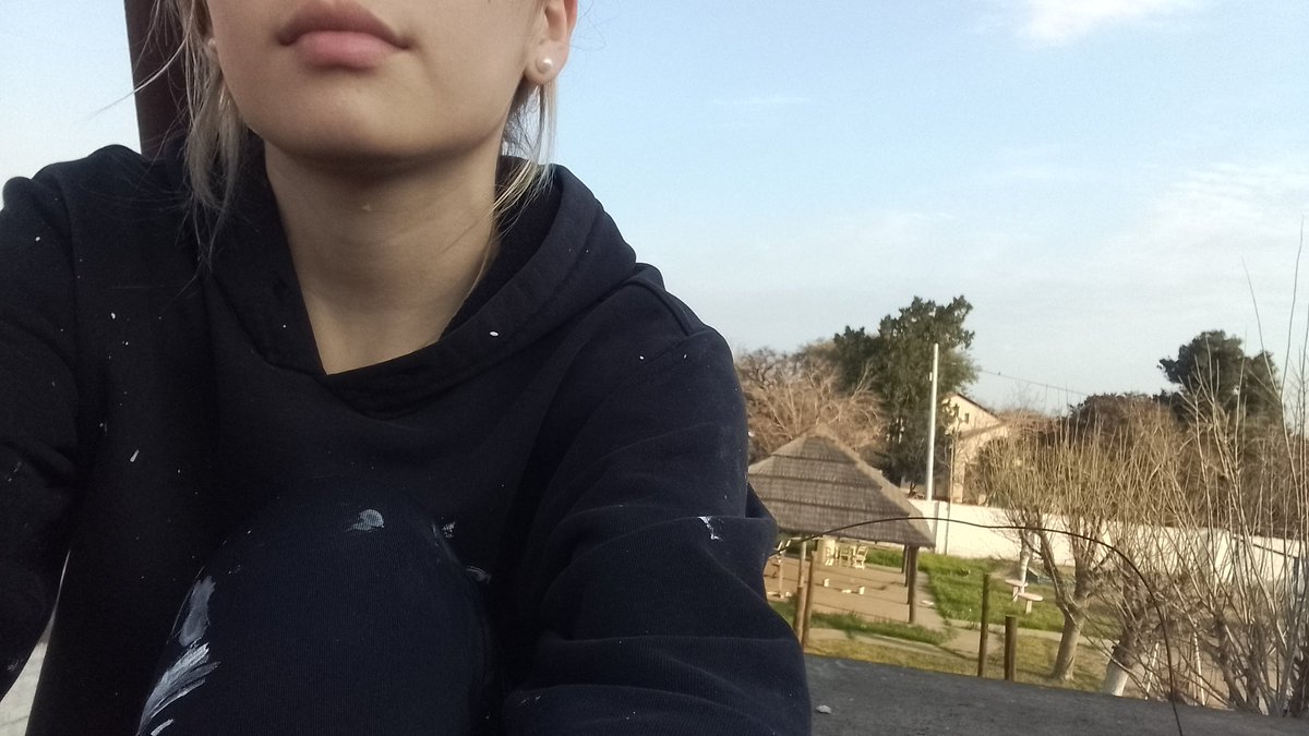 yo la mas normal q se subía a los techos desde q tenía 2 años