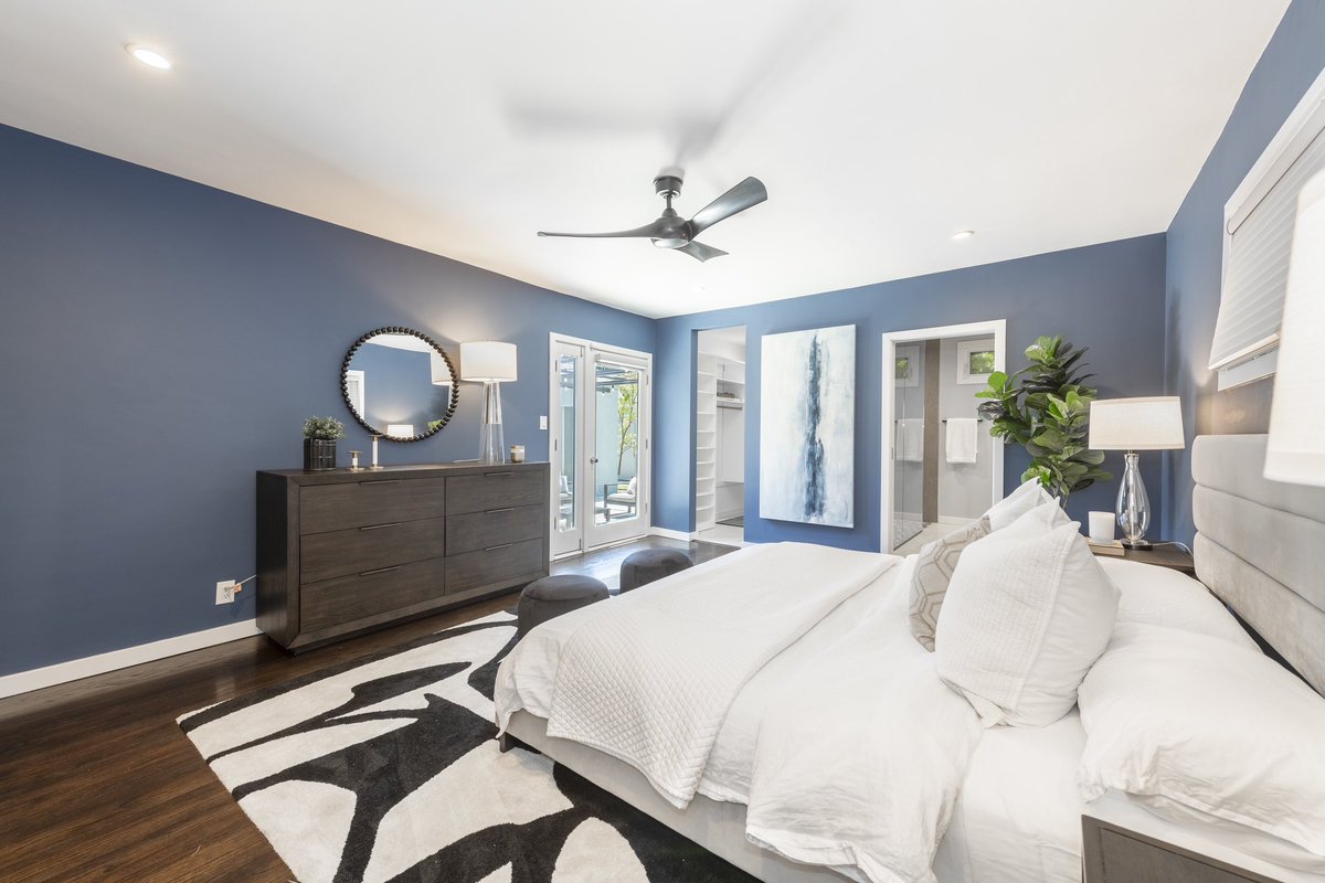 RogerPerryLA's tweet image. FOR SALE! 

4919 Biloxi Ave

$1,750,000

3 bd • 3 ba • 1,967 sq ft

Entertainers’ paradise with indoor/outdoor flow. Covered, oversized loggia is perfect for outdoor dining or lounging around a firepit. Sitting on a 8k sqft flat lot with ebony, wood floors, and updated systems!