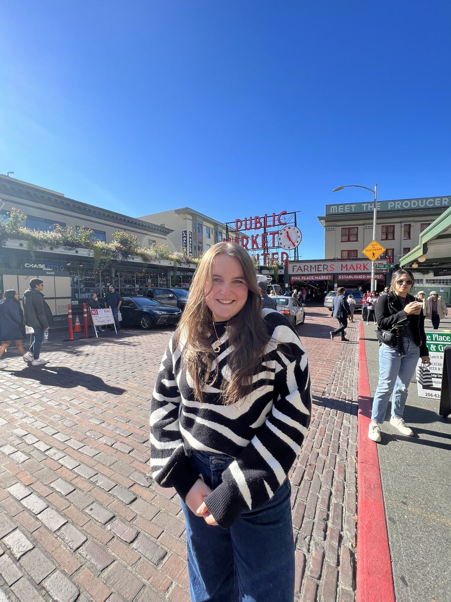 The Soh Lab @ Stanford (@htsohlab) on Twitter photo #TraineeSpotlight: Grace is an Electrical Eng PhD candidate. Her research focuses on tunable affinity reagents for applications in resettable sensors and dynamic range expansion. Outside lab, <a href="/gmmaddocks/">Grace M. Maddocks</a> plays and watches soccer and travels. Here she is on a trip to Seattle! #TraineeSpotlight: Grace is an Electrical Eng PhD candidate. Her research focuses on tunable affinity reagents for applications in resettable sensors and dynamic range expansion. Outside lab, <a href="/gmmaddocks/">Grace M. Maddocks</a> plays and watches soccer and travels. Here she is on a trip to Seattle!