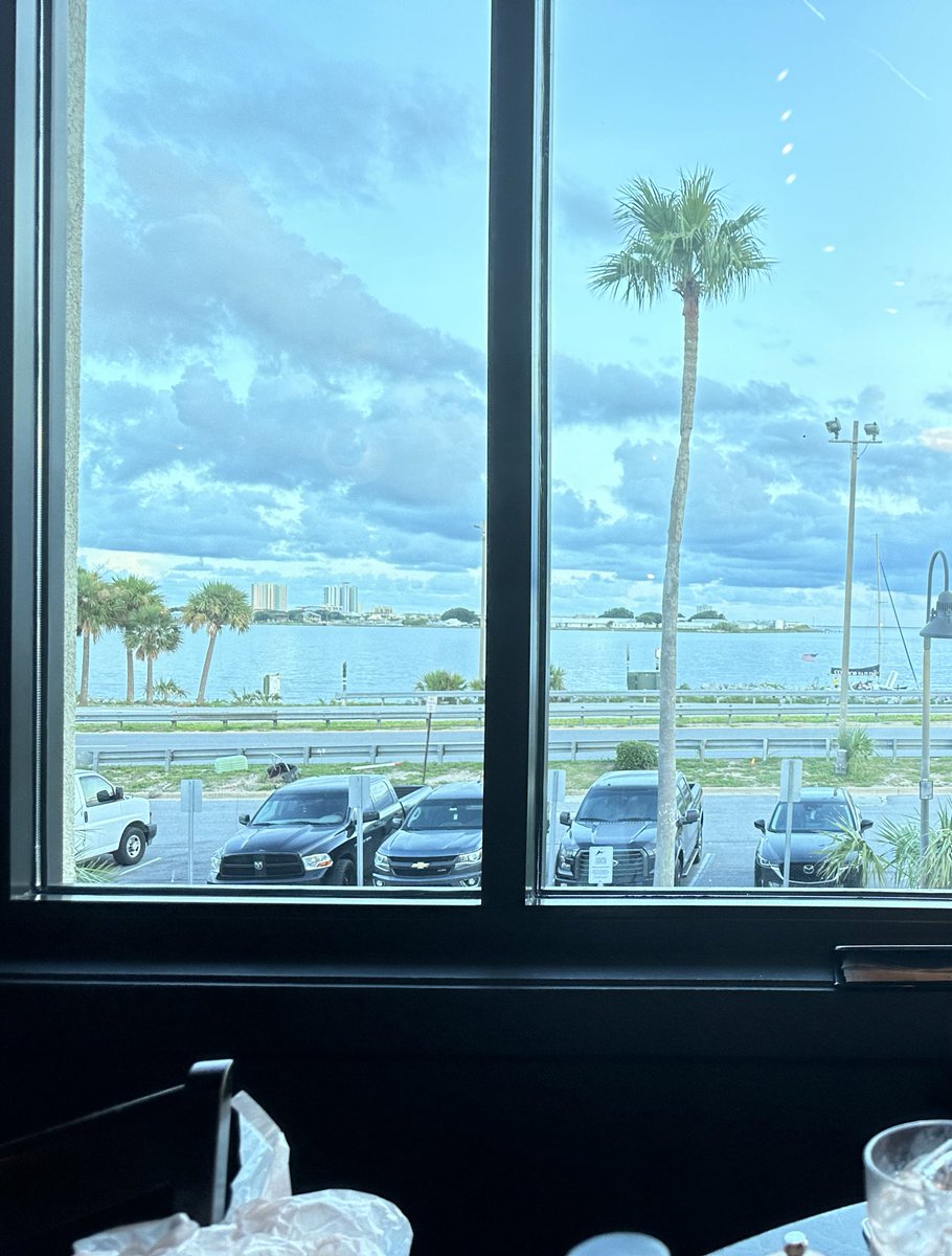 Tr3ndyJon's tweet photo. Celebrating Tony’s birthday tonight, great friend and great times.
What I love is that the seafood came right of of the water that we can see from our table 🦀🦐🍤🐠
#FromSeaToTable #Florida #GrandMarlin https://t.co/Loo4LV81V6