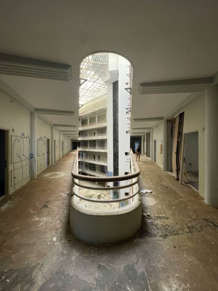 切り取られた空間が柱になってる