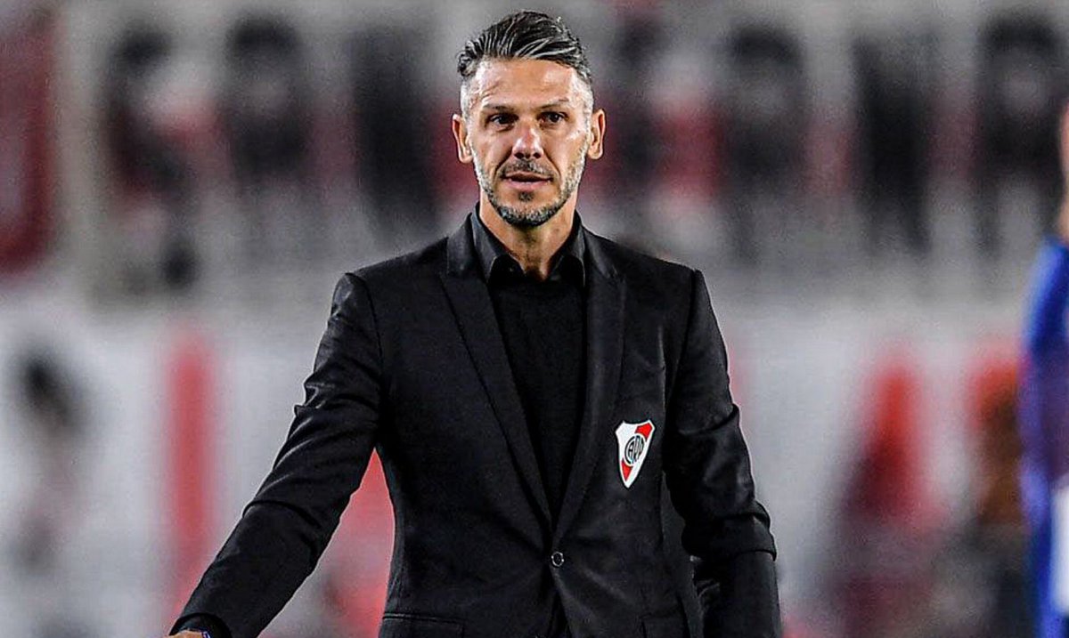 sariskleit's tweet photo. #River Martin Demichelis no habla en conferencia de prensa. https://t.co/rtEswRELIB
