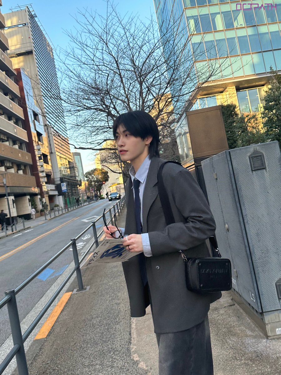 nobishiro_mugen's tweet photo. 本日ラヴィットに出演しビリビリを受けたがっていたイケメンは、吉本興業所属のアイドルグループ OCTPATHの最年少【 西島蓮汰（にしじまれんた）】くんです📝🍒

✔西島蓮汰Instagram https://t.co/9z034UWWaQ
✔OCTPATH公式Instagram https://t.co/gCUDQSUVfX
✔OCTPATH公式X @OCTPATHofficial https://t.co/EqNOB59d0g