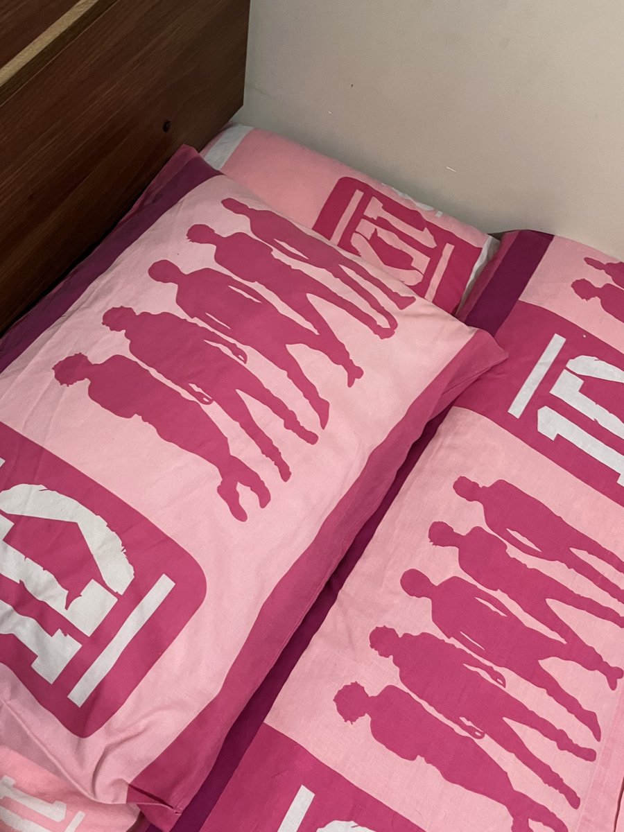 no podía dormir bien, así que puse la vieja confiable… ojalá poder descansar más.