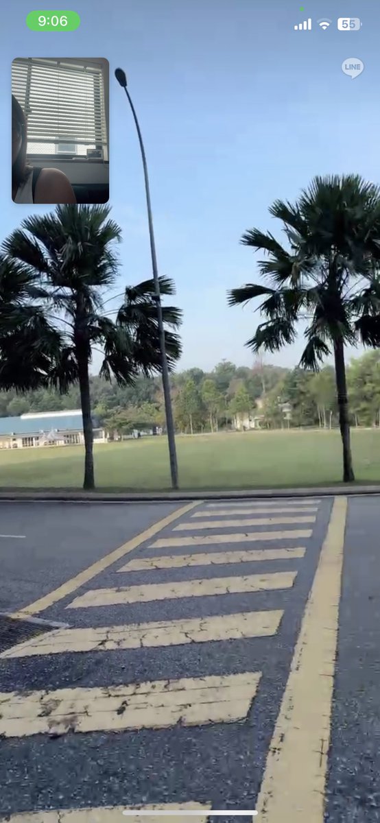 ff_tomoco's tweet image. 子どもが無事にサマースクールの学校に到着したと電話あった😭
成田空港で付き添いの親が渡航出来なくなるというS級のトラブルから始まったけど、これから3週間弱は寮でのサマースクール活動なので、楽しんで経験値上げてきて欲しい。