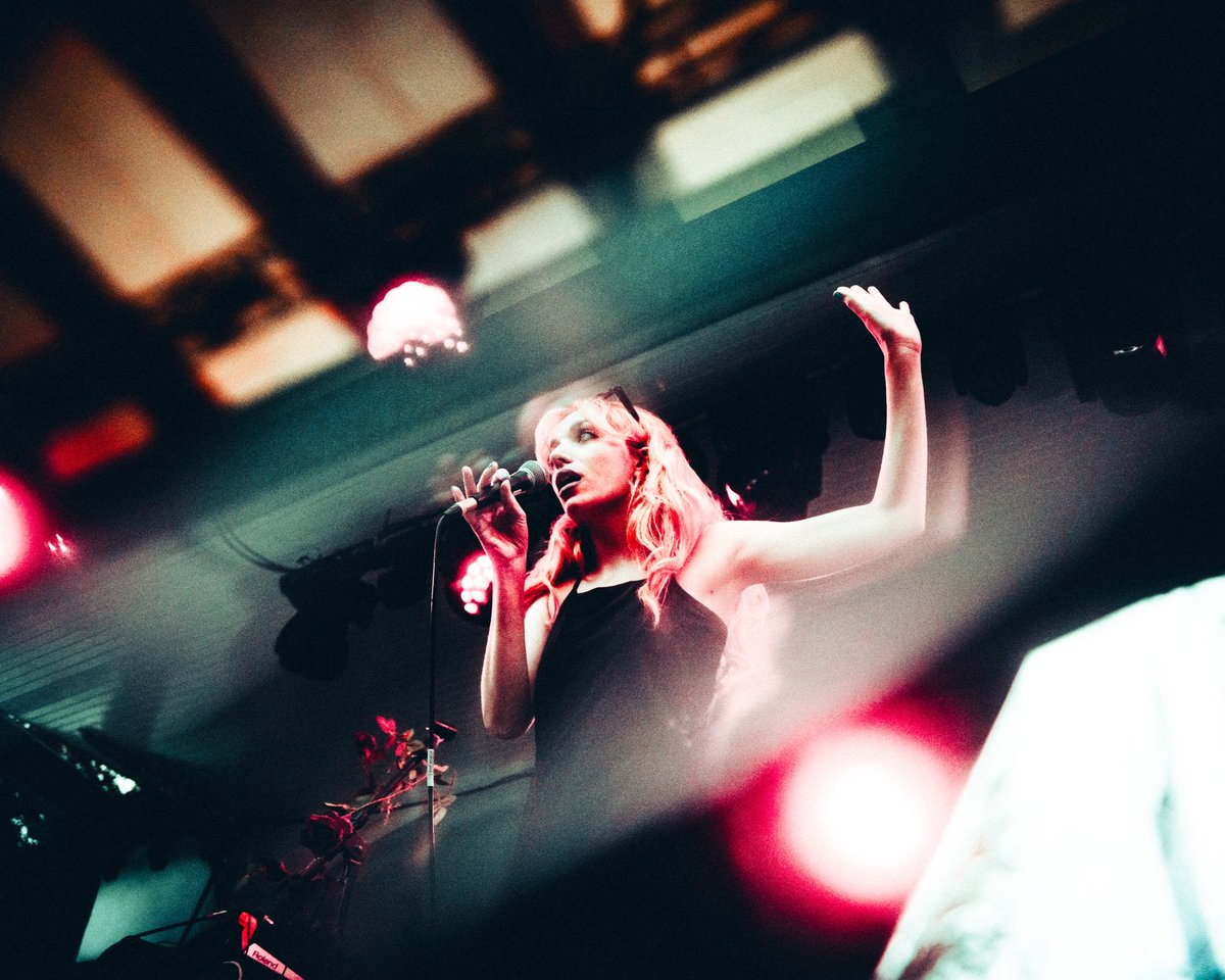 stevisuals's tweet photo. @circemusic_  doing some cool things tonight in #glasgow #kelvingrove @KGBandstand #themidnight @TheMidnightLA https://t.co/U2o3IE3eAE