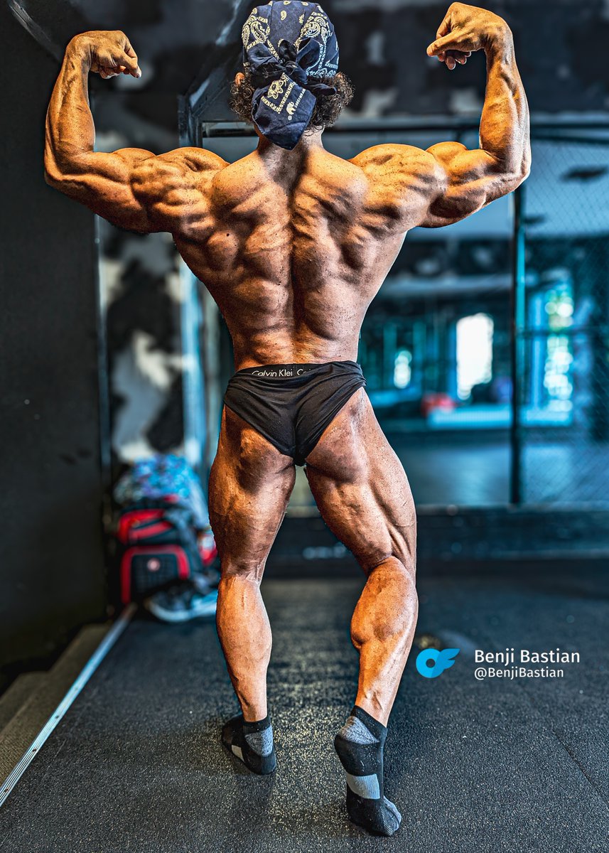 Would you rather ride me in the gym or after?

onlyfans.com/benjibastian/c2