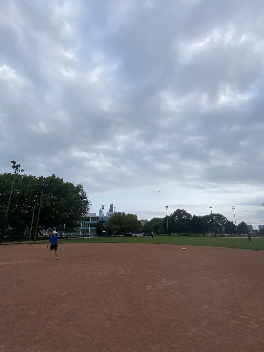 ChicagoGators's tweet photo. FINAL: Long Ballers 11 @ Gators 9. Tough loss for the boys tonight. Some tough decisions will have to be made. Thank you to everyone who showed their support for the Gators today! Missed our guy @bigwilliesut today. See you next Wednesday at 9:30. #GoGators🐊 https://t.co/lScsC7lrPY