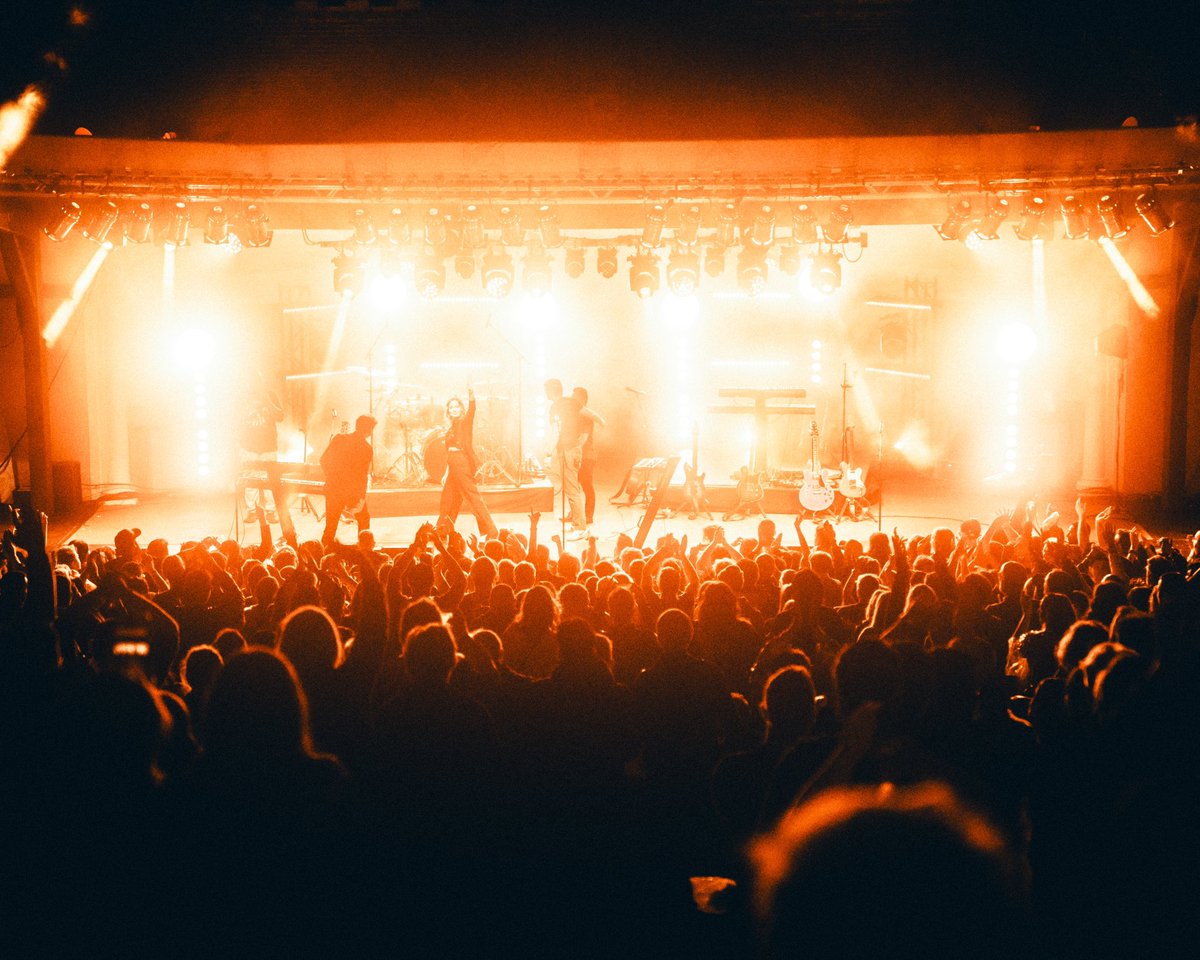 stevisuals's tweet photo. Got a range of shots going up soon over on my website from tonight’s gig with @TheMidnightLA  #glasgow #kelvingrove @KGBandstand 

Incredible show as always. https://t.co/wOiAt4Qfst