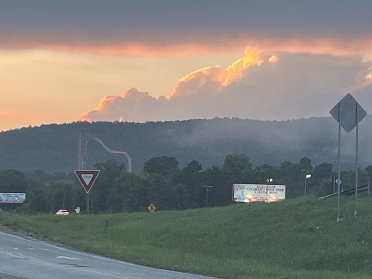 wxhistorian's tweet image. Majestic shot from Hot Springs AR this evening! @spann