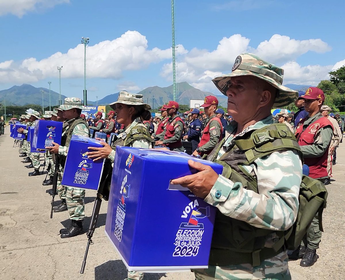 REDI_llanos03's tweet photo. #24Jul || La #FANB a traves de la #REDILL se despliega en el marco de la Operación República “Elección Presidencial 2024” en apoyo al @cneesvzla y garantizará la paz y el sosiego de la población en el ejercicio de sus derechos políticos, contemplados en la #CRBV. https://t.co/MiNEQfnUS4