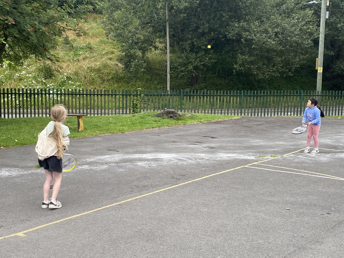 Illtyds_RC's tweet photo. Food and Fun 24’
Day 2
Before lunch we used our tennis equipment on the yard
@MerthyrCBC
@CSCJES
#BCAwellbeing #BCAcommunity @foodandfunwales @JanineBrill @childcomwales https://t.co/CQafKET5JL