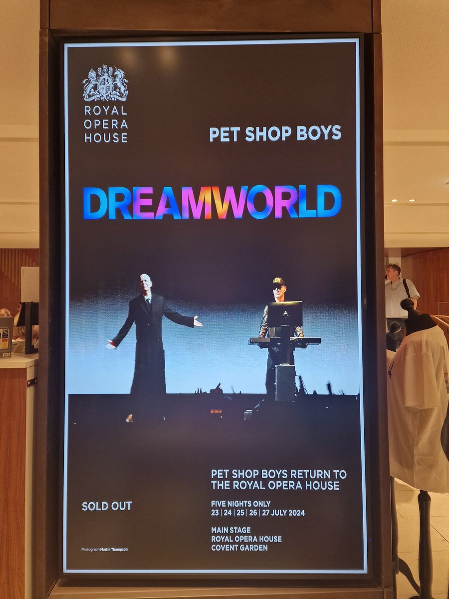 PeterLewis55's tweet image. @petshopboys Great to see you back at the &apos;Royal Opera House&apos; - new name old habits! Such a catalogue of hits! @rbo_org #PetText #PSB #PetShopBoys