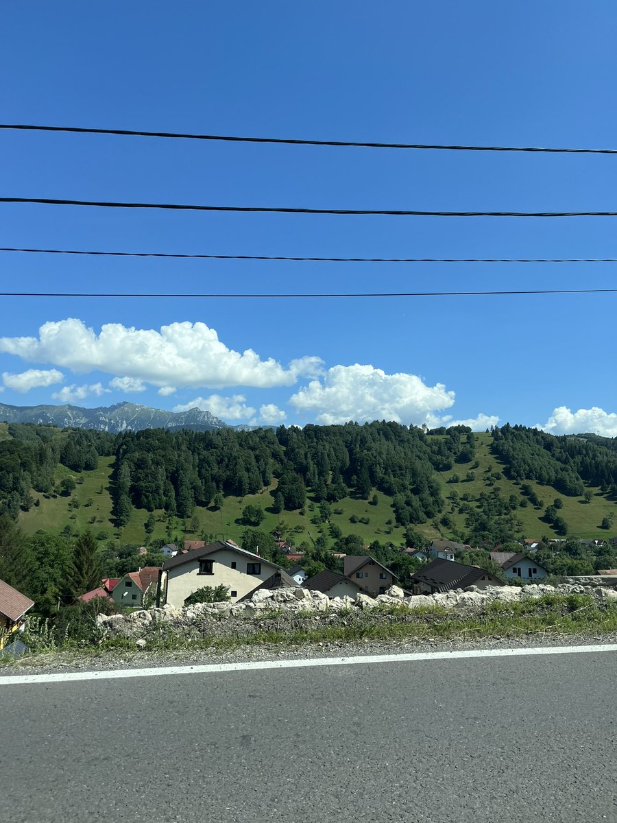 Emi04_'s tweet photo. Romania https://t.co/VeMt0yHqey