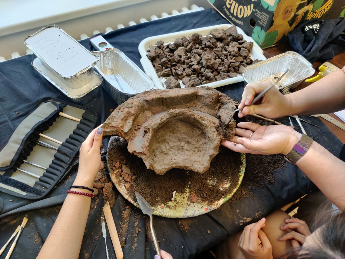 Another day at the Anthropology of Cremation summer school. 

Today, osteology and micro-excavation workshops continued in high spirits and good humor.