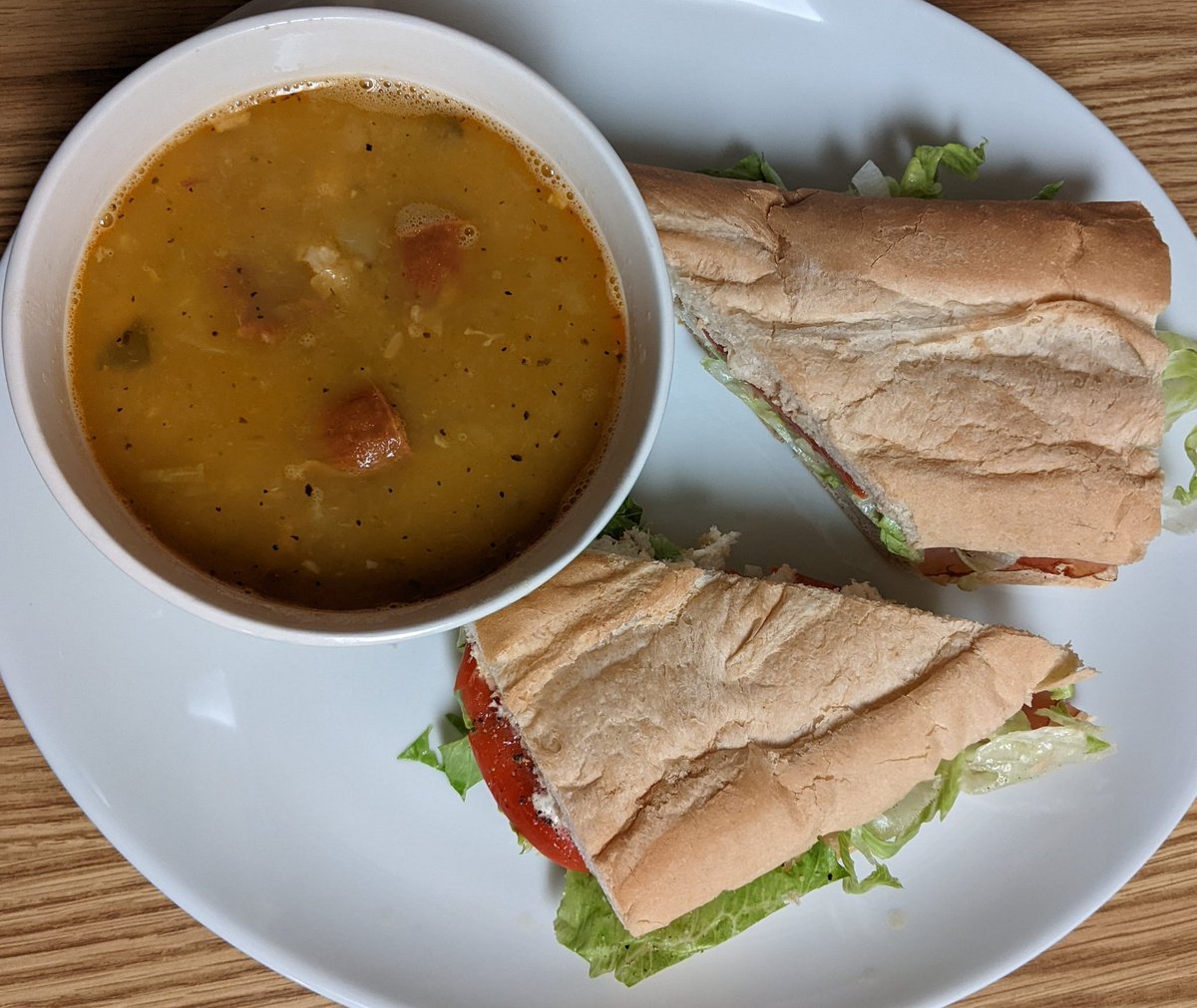 recipesallkinds's tweet photo. Soup & Sandwich
#allkindsofrecipes #testkitchen #soupandsandwich #soup #sandwich #garbanzobeansoup #hamandcheesesandwich #hamandcheese #ham #swisscheese #lettuce #tomato #onion #mayo #mustard #cubanbread https://t.co/nxdl2jaek4
