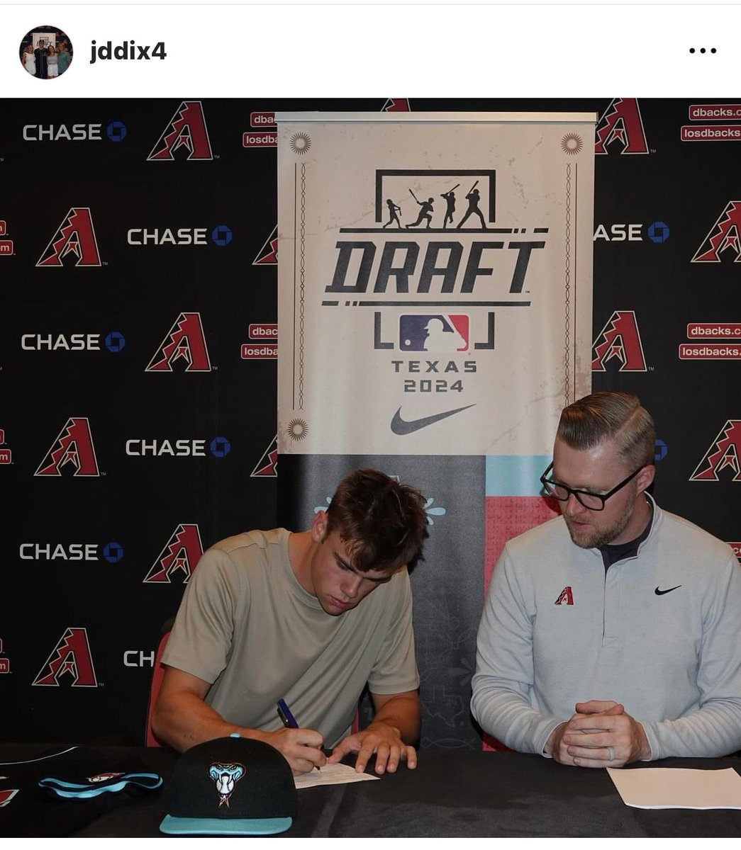 Hey hey another gets ⁦<a href="/JDDix24/">JD Dix</a>⁩ we are all so proud